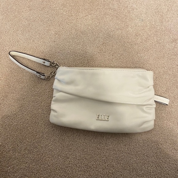 Elle white wristlet - Picture 1 of 6